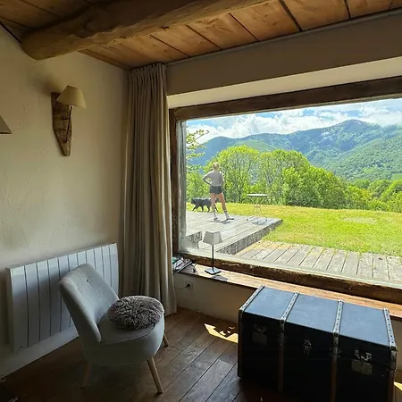 Renovated Barn With Pyrenees Mountain Views Сasa de vacaciones Boussenac