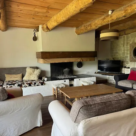 Сasa de vacaciones Renovated Barn With Pyrenees Mountain Views Boussenac