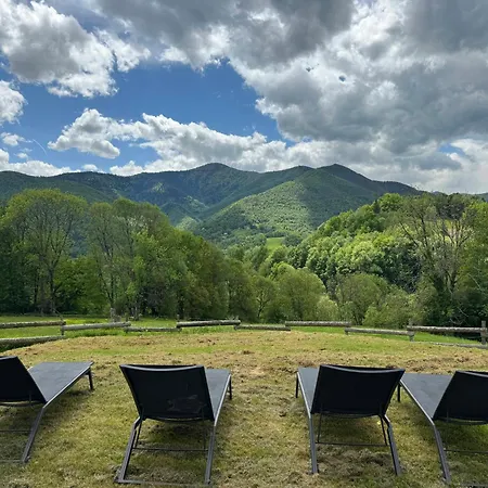 Renovated Barn With Pyrenees Mountain Views